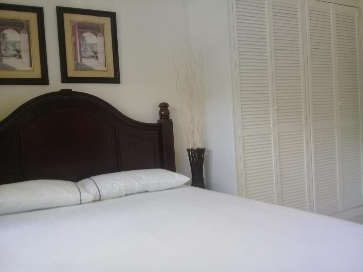 Royal Escape - 1 Hotel Anse La Raye Ngoại thất bức ảnh