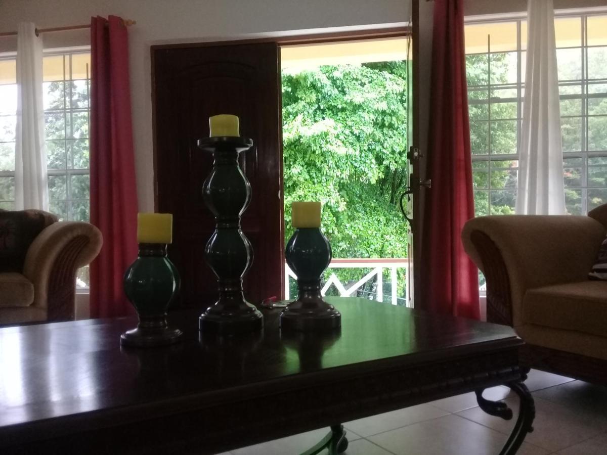 Royal Escape - 1 Hotel Anse La Raye Ngoại thất bức ảnh