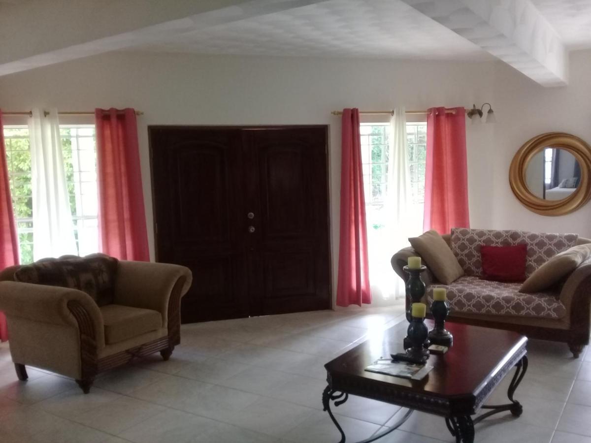Royal Escape - 1 Hotel Anse La Raye Ngoại thất bức ảnh